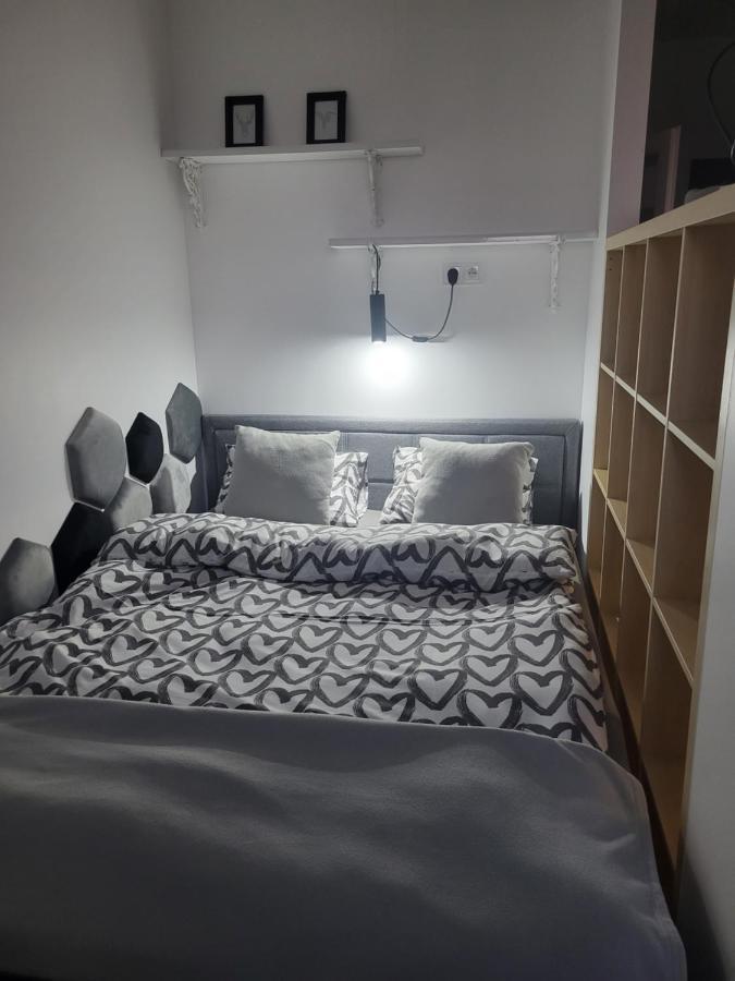 Klif 3 Mini-Apartament Warka Exterior photo